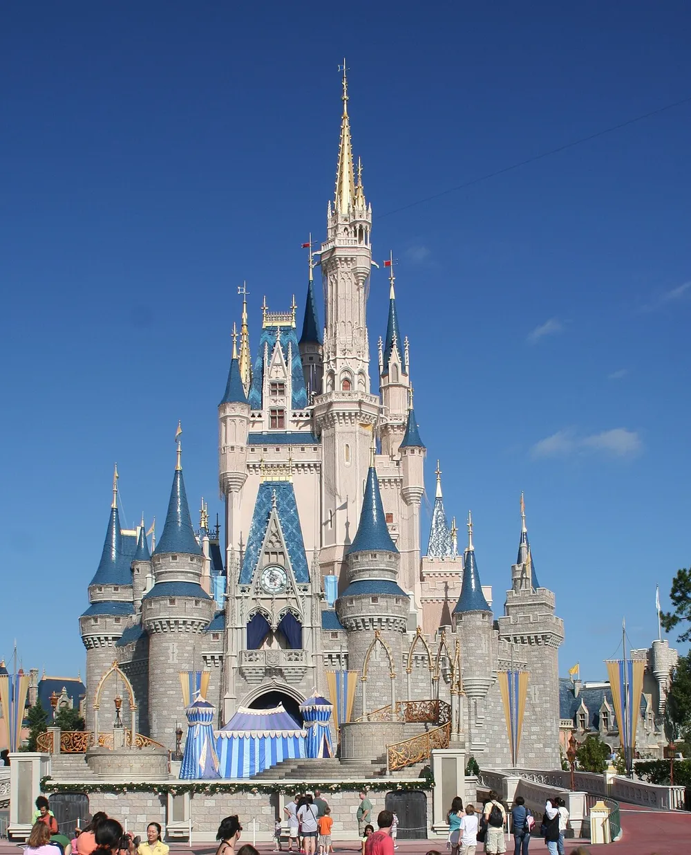 Cinderella Castle at Magic Kingdom